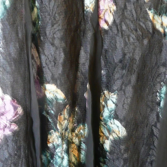 Women's Semi Sheer Lace Dress Fully Lined Loose Fitting Long Black Floral Goth - Picture 5 of 10